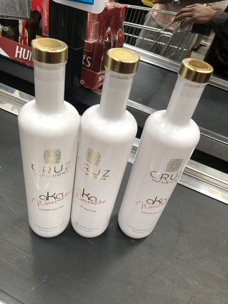 Mark_messi10's tweet photo. @akaworldwide Something else for what ??? 😂🍉🍉🍉🍉🍉 https://t.co/0AZaO4tFQI