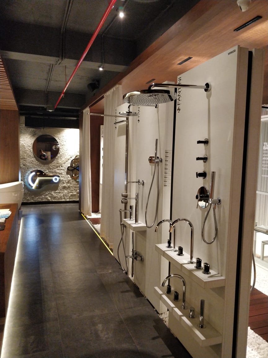 FantiniIndia's tweet photo. Our @FantiniIndia Showroom in Cochin, Kerala.
Get ready to witness the best of innovation, technology and design in the bathroom space.
sales@fantiniindia.com | https://t.co/HtmJFUzovP
##Fantini #cochin #kerala #india #luxury #bathroom #fittings #showroom #expertproduct https://t.co/Yk3uVIJL9d