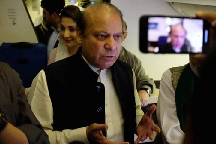 rashidalii786's tweet photo. لو جی پٹواری اس بات میں بھی اپنی جیت سمجھ رہے ہیں کہ نواز شریف کو اڈیالہ جیل کی بجائے لکھپت جیل میں ڈالا جائے گا
شرم تو آتی نہیں اگر مگر تم کو
#AccountbilityCourt https://t.co/maCLG3TNzG