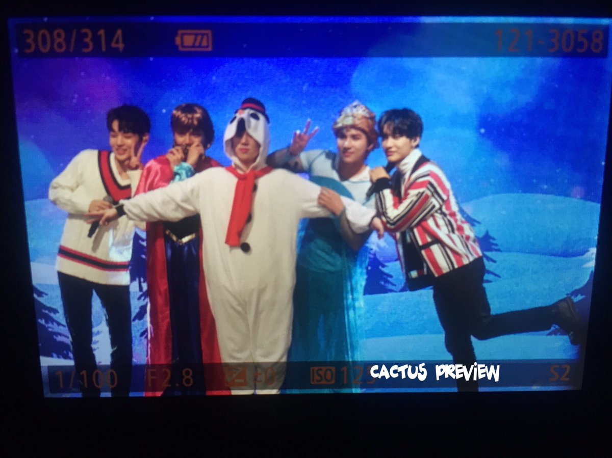 _CACTU5's tweet photo. 181224 A.C.E X-MAS PARTY 

[PREVIEW]

Frozen crew

#ACE #ACEXMASPARTY #에이스 https://t.co/MedFnpuOYZ