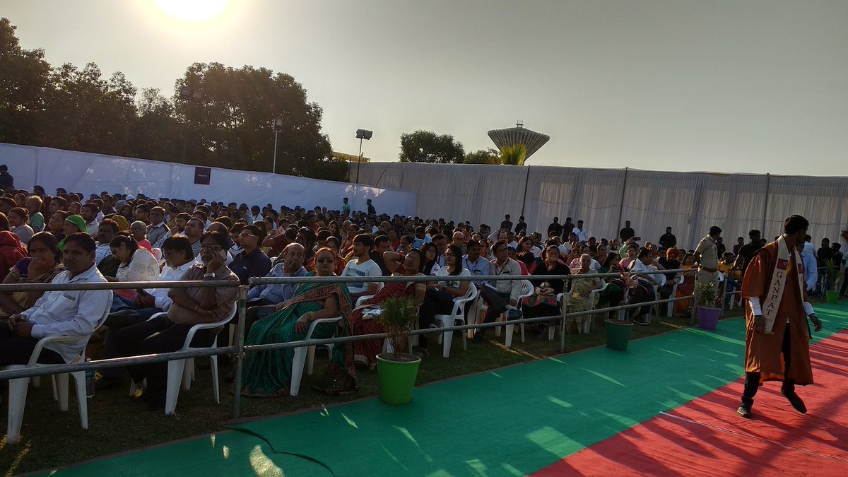 ProfKashyap's tweet photo. 12th Convocation of Ganpat University @Ganpat_Uni @saurabhdave01 @avdhootpatel @chetanpatel367 #GanpatUniversity #VijayRupaniatGanpatUni #GanpatVidhyanagar #Convocation2018 https://t.co/AMiok0yXqL