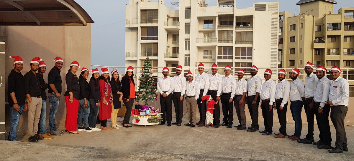 PowerconIndia's tweet photo. May the wonder and warmth of Christmas engulf you and bestow you with gifts of hope, love, and peace. 
Wish you all a very Merry Christmas!!!  

 - From PowerFamily!!!

#ChristmasCelebration #MerryChristmas #POWERCON #PowerFamily #PowerSun #BaxEnergy #ENERCON https://t.co/TxYO4wNziE