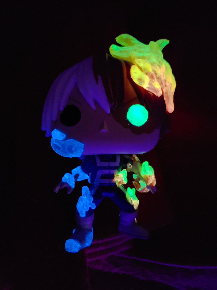 glow in the dark todoroki