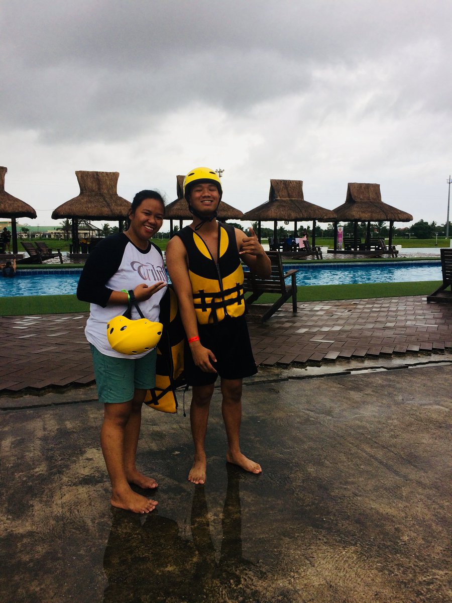 Cepscoh's tweet photo. Very first person I missed this season of love. I damnly love you chang!!!!😂❤😩 https://t.co/JSn2HbST14