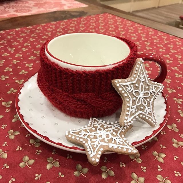 Telasdeluna's tweet image. ¡Feliz Nochebuena!🎅🏻🎅🏻🎅🏻
Os deseamos un día lleno de bonitos encuentros❤️
.
.
#fetamà #lovepatchwork #kidsdecor #coser #isew #crochet #crocheterapia #crochetaddict #tazasconencanto #telasnavideñas #galletasdenavidad #lanas #cenanochebuena