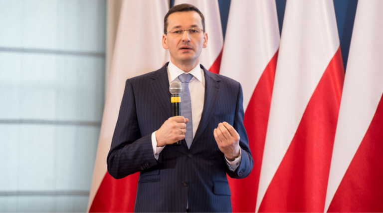 DemagogPL's tweet photo. 📣 @MorawieckiM na debacie nad wotum zaufania.
W trakcie sejmowej debaty Premier podsumował rok swoich rządów. Jak wyglądała prawdziwość zawartych tam informacji?
✅ 2 Prawdziwe wypowiedzi
❌ 3 Fałsze
👎 1 Manipulacja
➡ https://t.co/NEolOFjoB4
#FactChcek #DemagogPL https://t.co/nyaTjailvn