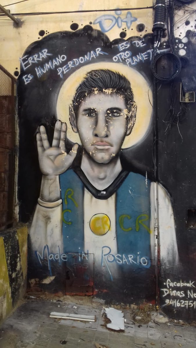 ntomc's tweet photo. Pese a que no haya jugado nunca acá, Rosario es la patria de Lionel Messi. En este grafiti a lo Mr Spok en la calle Urquiza le rinden homenaje. https://t.co/dgEPAPewy9