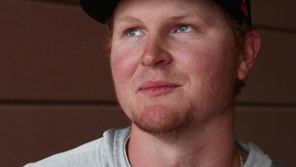 zesty_dbacks's tweet photo. Diamondbacks Pavin Smith reflects on paying off parents mortgage https://t.co/Jw50eE6XHv https://t.co/M87gNNCCCD
