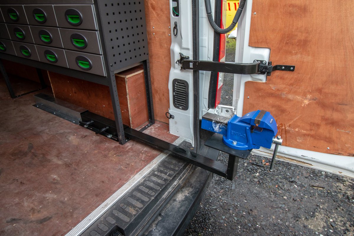 VanLineNI's tweet image. This Vauxhall Movano for Ards and North Down council was in to get our new design System Edstrom racking installed with a 1000w inverter and LED strip lighting.

Photo gallery link - ht.ly/1zZi30n4Gix 

#systemedstrom #edstrom #vauxhall #movano #vanracking #inverter