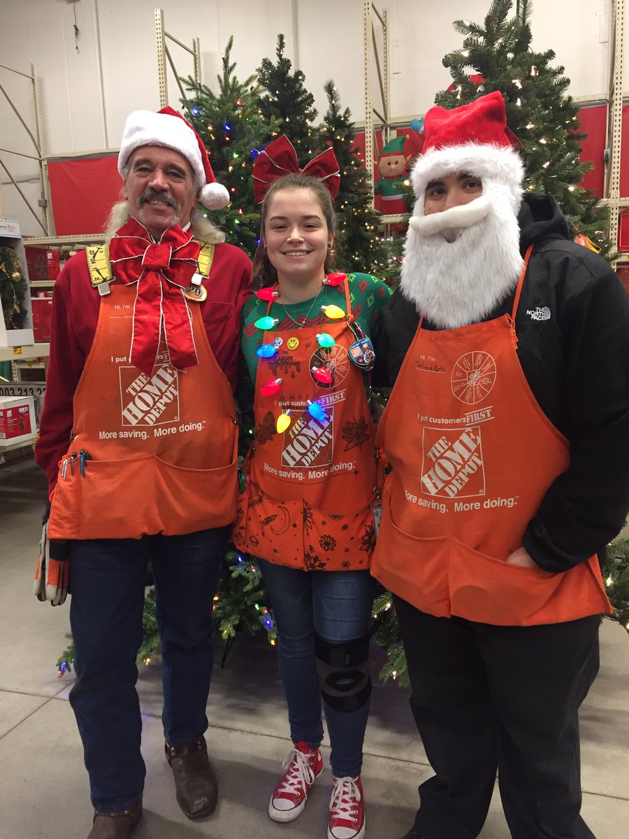 Bill, Gabby, and Julian are Rockin’ the Holiday Spirit at 2678 !