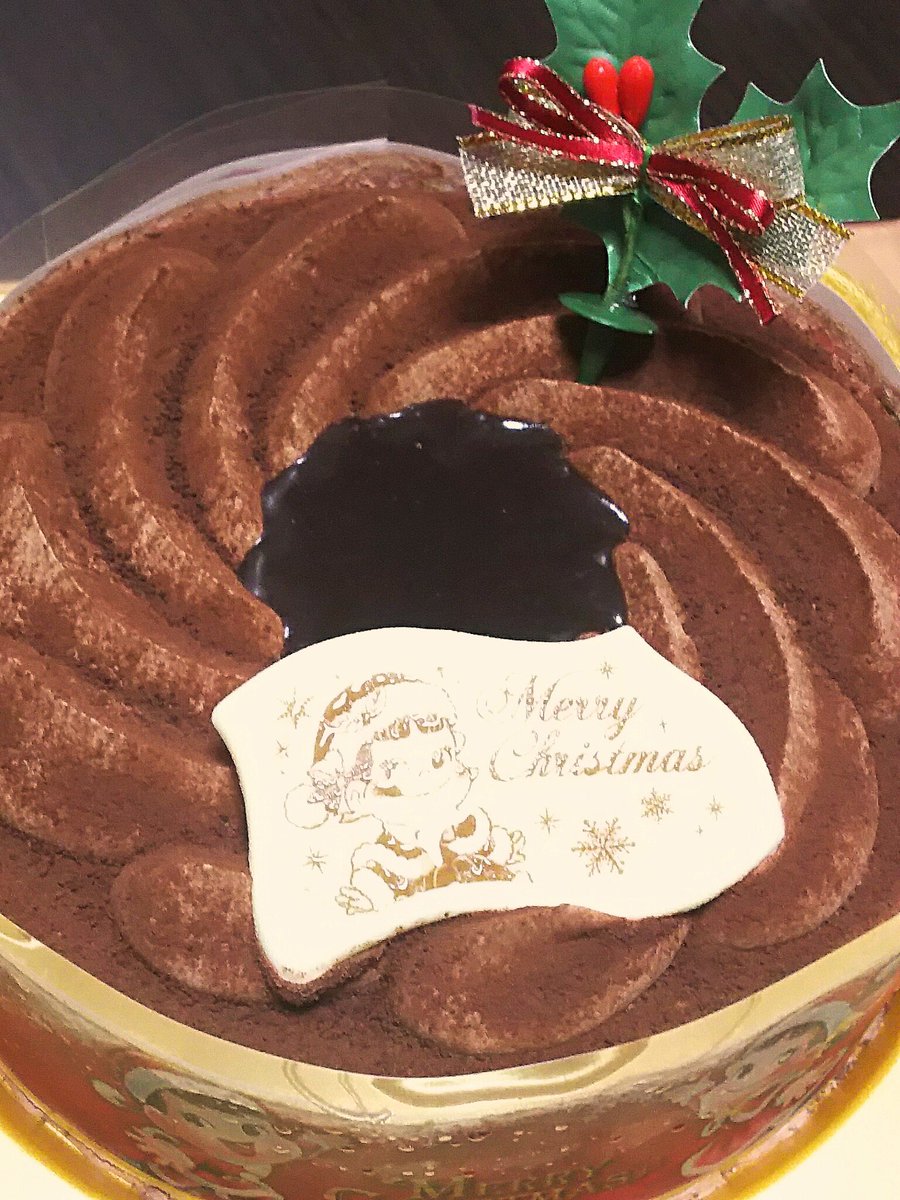 サイジョウ カナメ Red Side 今年のクリスマスケーキは不二家の生チョコ 昔から大好き ペコちゃん溶けない内に食べるよー