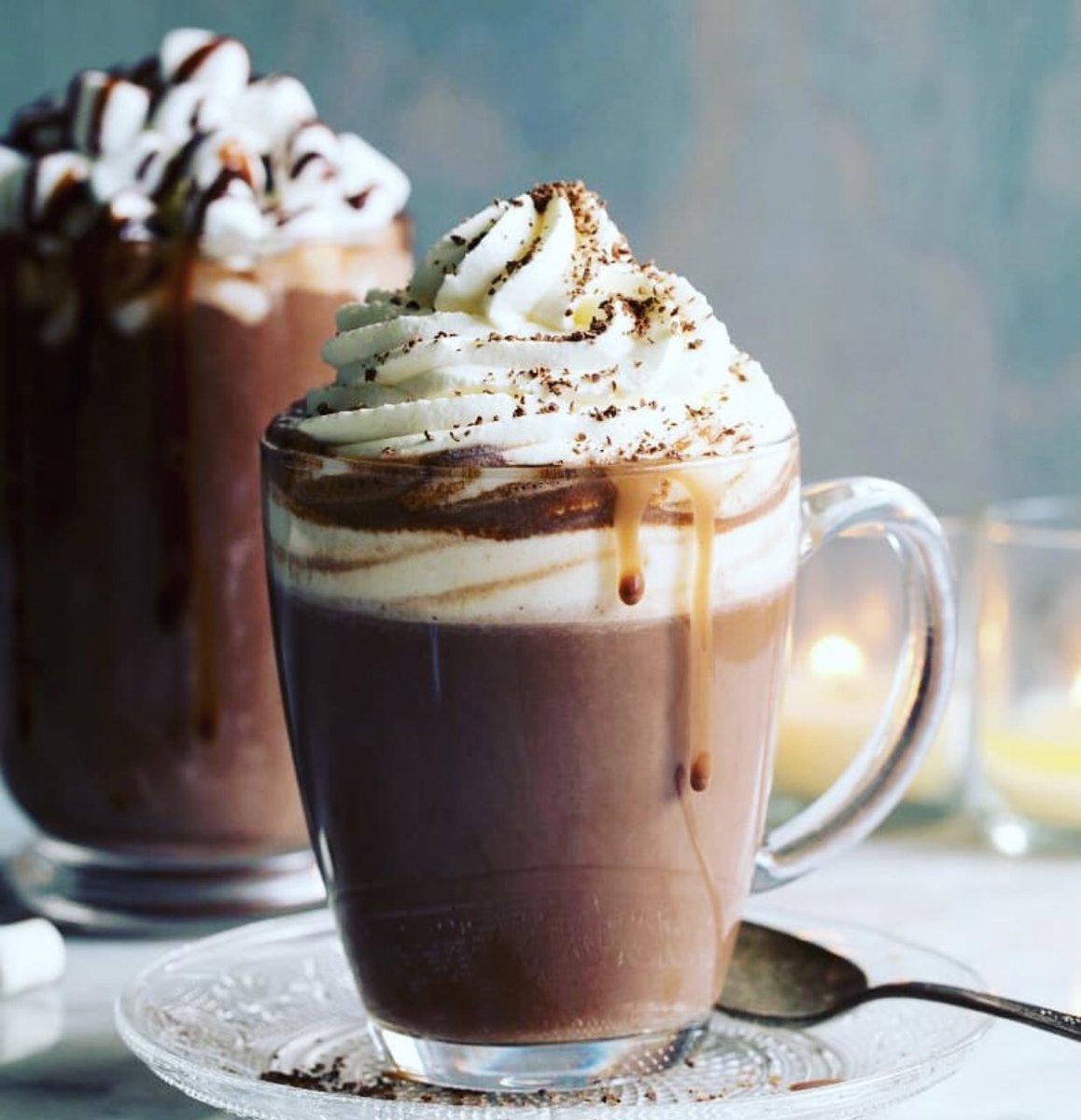Discover_SC's tweet photo. We’ve got to know, what’s your holiday beverage of choice on #ChristmasEve? “Retweet” to vote Cocoa or “Like” to vote Eggnog. #DiscoverSC #NationalEggnogDay 

📸 Cocoa: hardscoopspirits via Instagram
📸 Eggnog: henryjonesphotography via Instagram https://t.co/6zr1G2j5SV