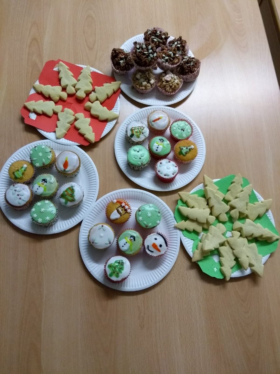 Merry Christmas from the Glenbourne Occupational Therapy Team!! We have enjoyed the Christmas themed activities that have been going on, including a baking session that produced these lovely seasonal delights! @livewellsw @GlenbourneUnit