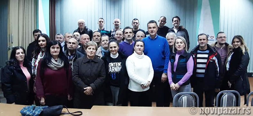 #NoviPazar #UdruženjeGluvihINagluvih #Humanost #BrigaZaSve - Budilnici za osobe sa oštećenim sluhom bit.ly/2Cxy4yc