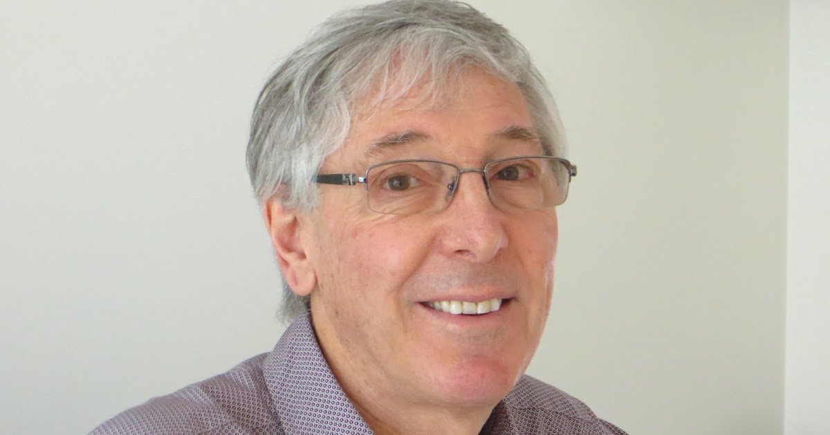 12 Curly Questions with author Mike Dumbleton dlvr.it/QvHjjL