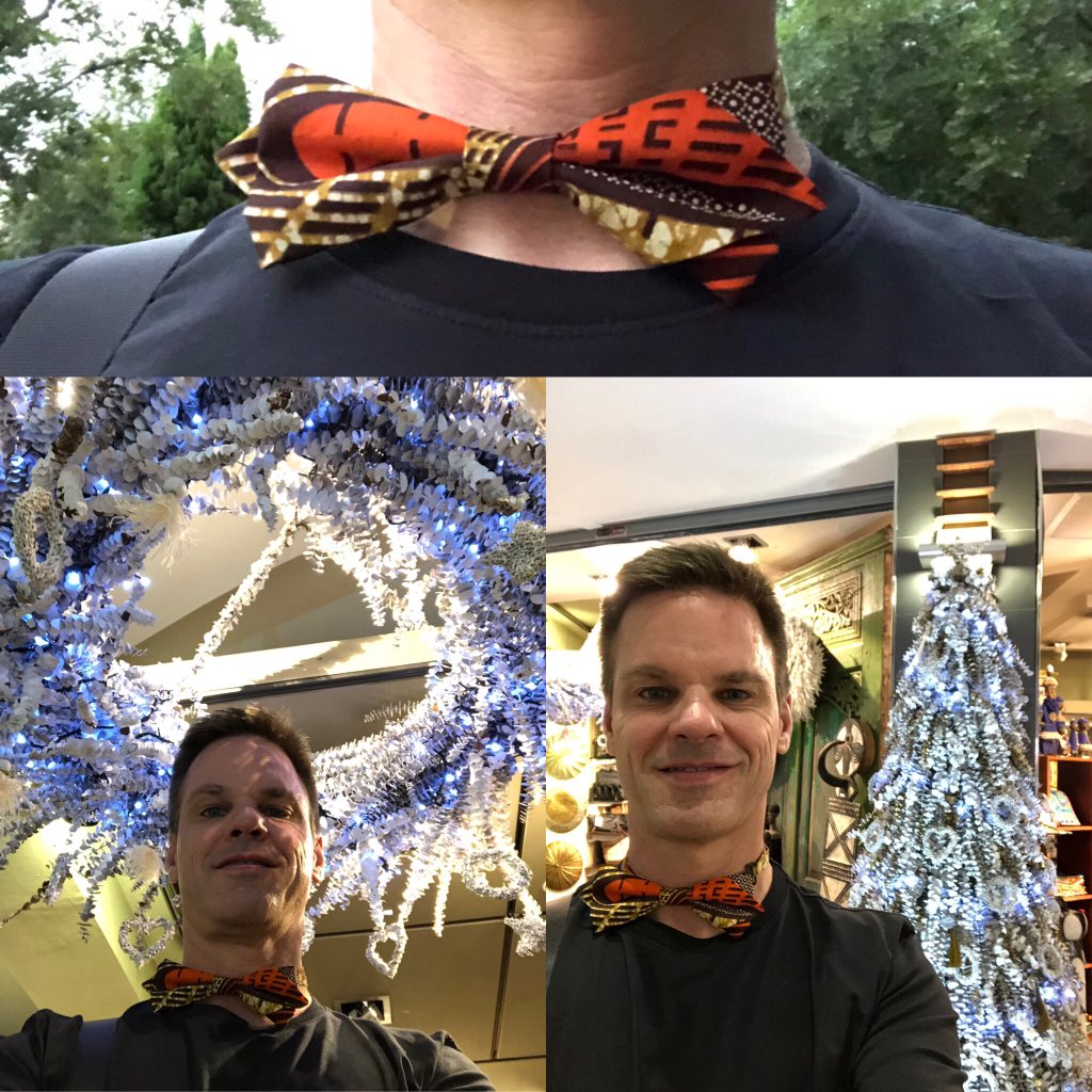 bowtiechallenge's tweet photo. Day 358. 24–12-2018

Orange Lollipop Bow Tie
•
Its beginning to feel a lot like Christmas 🎄 
•
Bow Tie: @gertjohancoetzee
•
To donate to The Bow Tie Challenge and learn more about the project go to https://t.co/5mkvX30iyN
•
•
#kids #love #education #fashion https://t.co/qkCyq8nywF