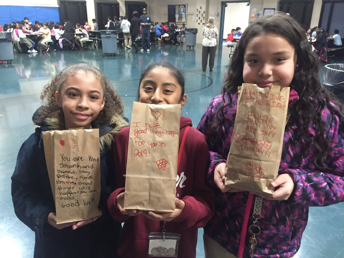 @LivingstonNBPS students paid it forward with care packages and encouragement notes to be delivered to a local shelter. @Wilkins_MA2 @nay_sanch @nbpschools #LivingstonLionsRoar