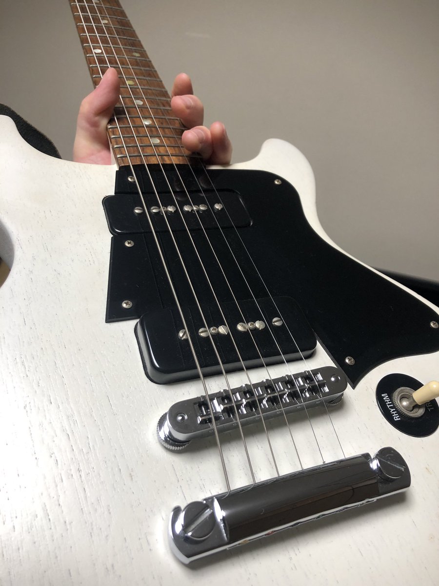 サナトリウム Q On Twitter そうだよな 僕もp 90ギター欲しい 今