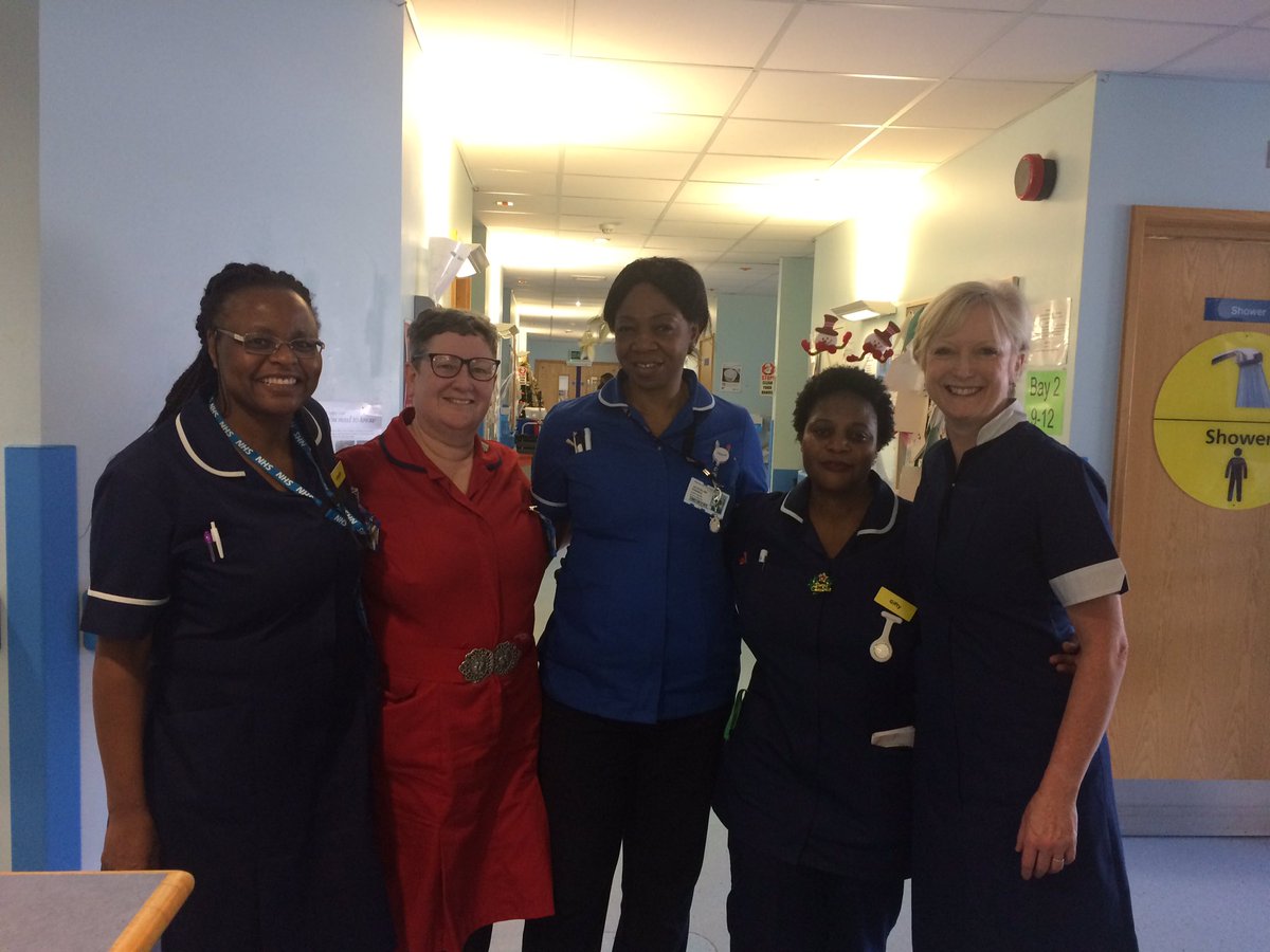 Visit from @RMayNurseDir  delivering chocolates to our fabulous staff @BasildonHosp