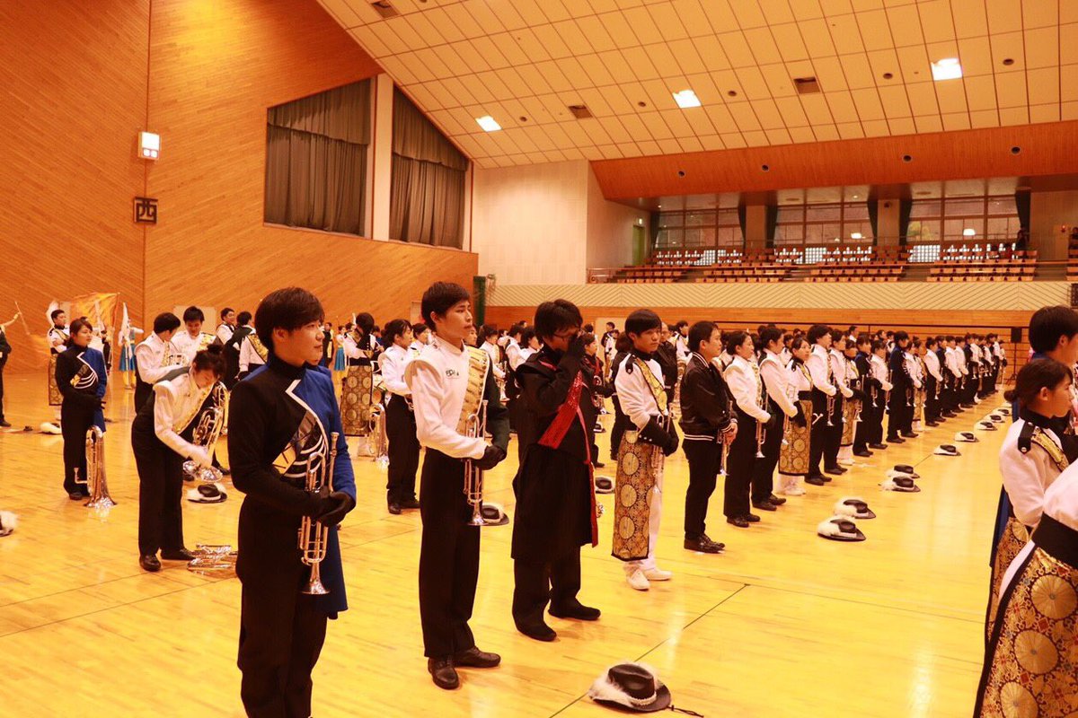 Anba_Trumpet122's tweet photo. DMF2018
ドリスカ アンバ ガーネット ナイツ 藤蔭高校 日ノ隈での30本を超えるトランペット(ソプラノビューグル)でのパチュコの演奏は爽快過ぎた🤤
色んな団体との交流が出来て幸せでした✨
ドリスカさんの声援本当に嬉しかったし会いたい人達にも会えてほんと幸せでした🤤
#DMF2018 https://t.co/sanBCYeVB5