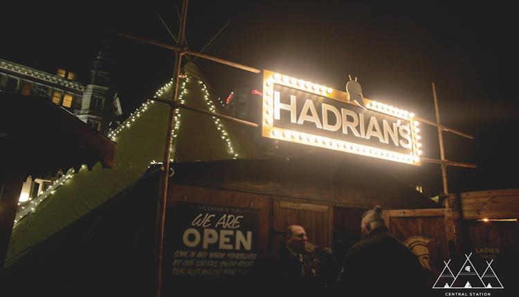 Happy Christmas Eve! Head to <a href="/StackNewcastle/">Stack Newcastle</a> and enjoy a warming mulled wine and a visit to Hadrian's Tipi. 🔥🍷
newcastlegateshead.com/whats-on/hadri…