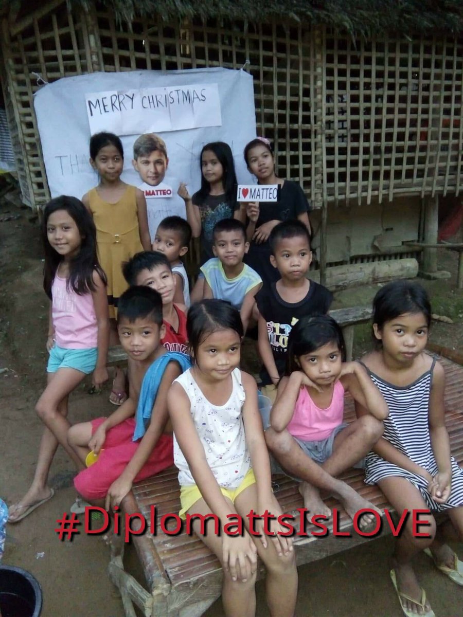 _DiploMatts_'s tweet photo. Happy Merry Christmas!!! π#DIPLOMATTSIsLOVE ππ
#DiplomattsBacolod #Dec24
@mateoguidicelli #GoodDeedsProject
sitio homesite
ThanksJhaniz https://t.co/VqzOHslIPF