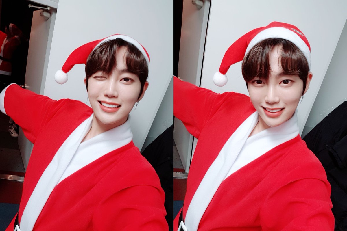 TS7_official's tweet photo. [#요한] 하나들😆 메리크리스마스🌲 #요한타임💕 https://t.co/JuWt5ygR0T