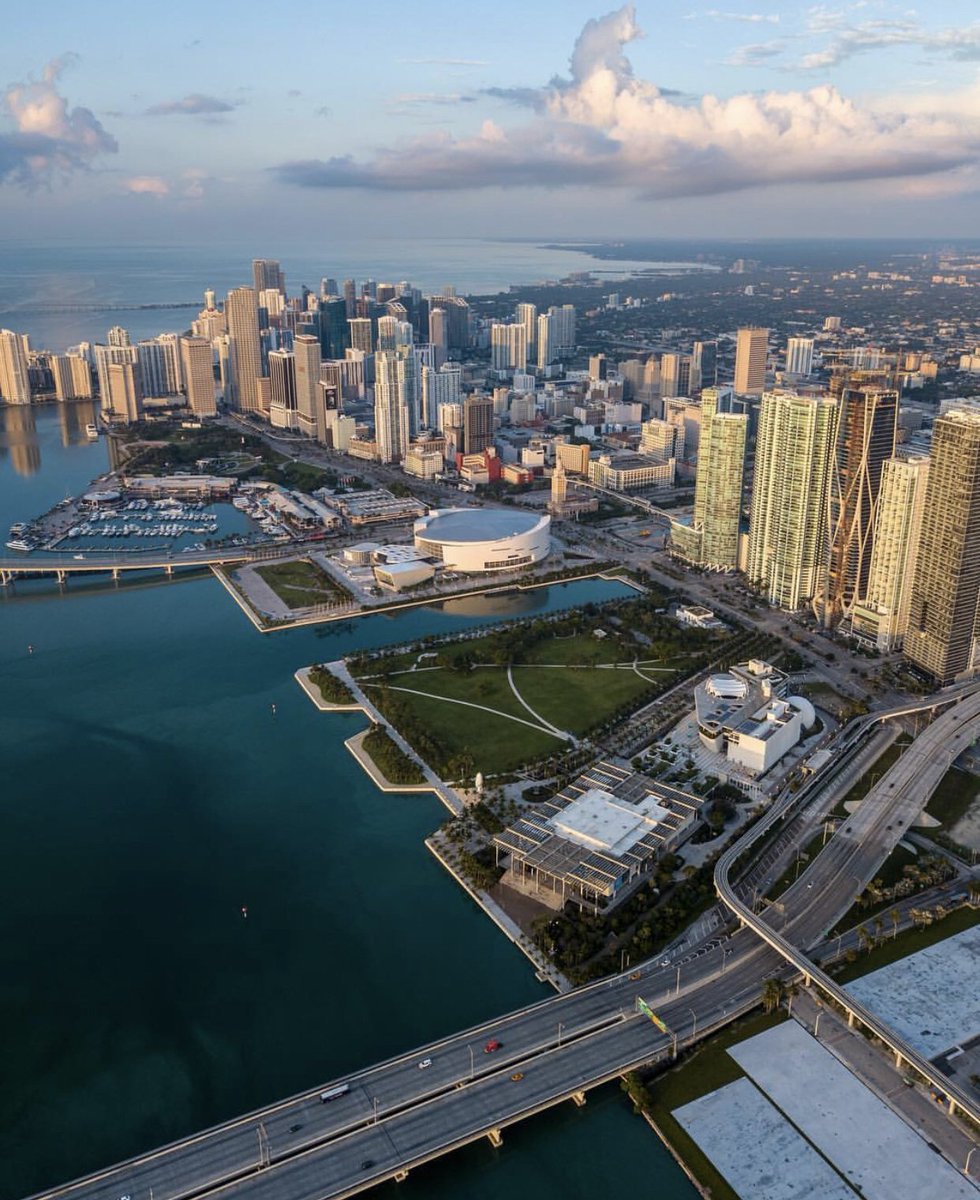 CityofMiami's tweet photo. What a beautiful way to start the day! #MondayMotivation https://t.co/D1Fvki4bYC