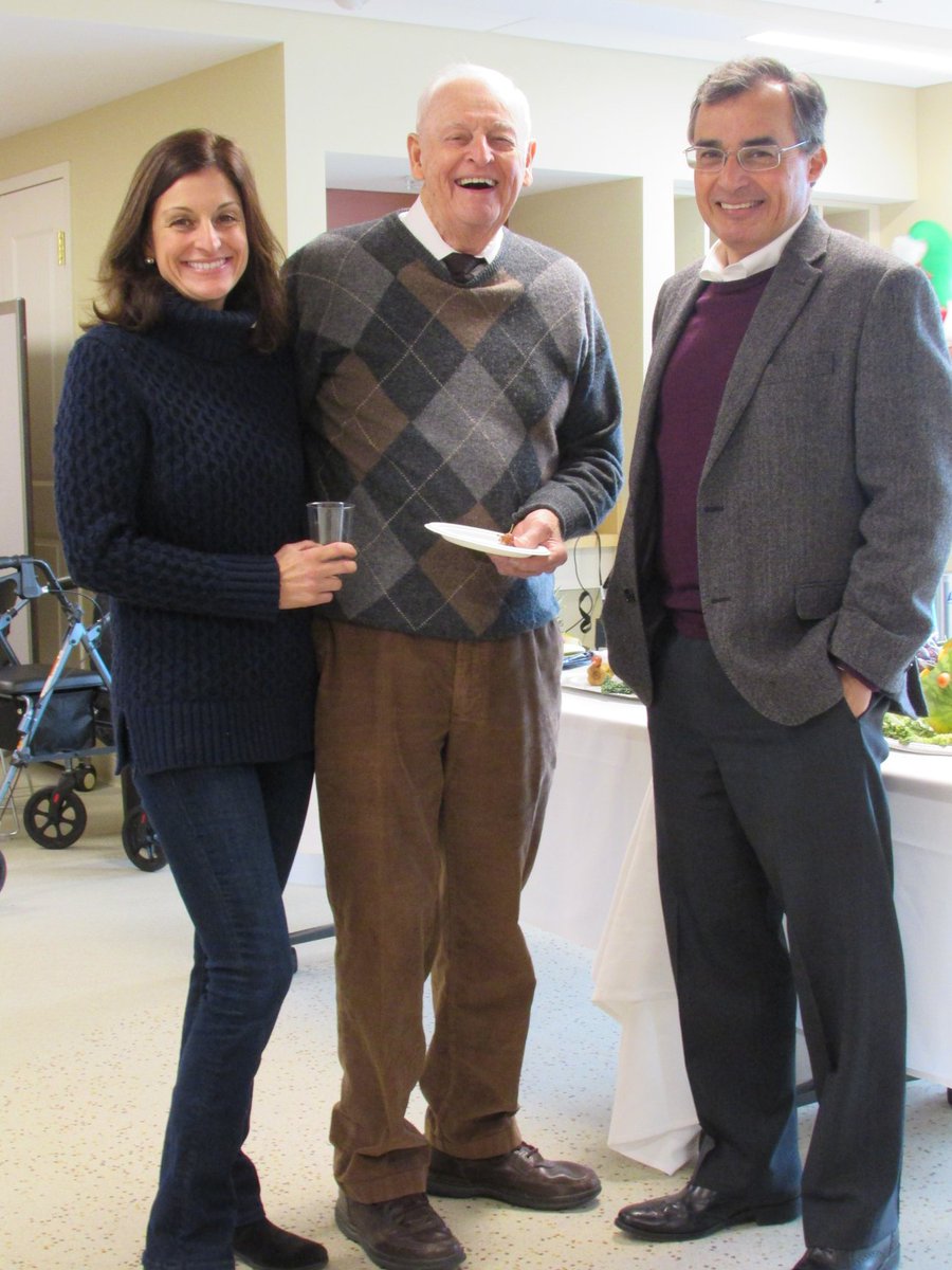 DanforthPark's tweet image. The Park Danforth Residents recently hosted friends and family at our signature "Holiday Dining Event",  Thanks to all who contributed to such a magical evening. #holidays #Portland #celebrate