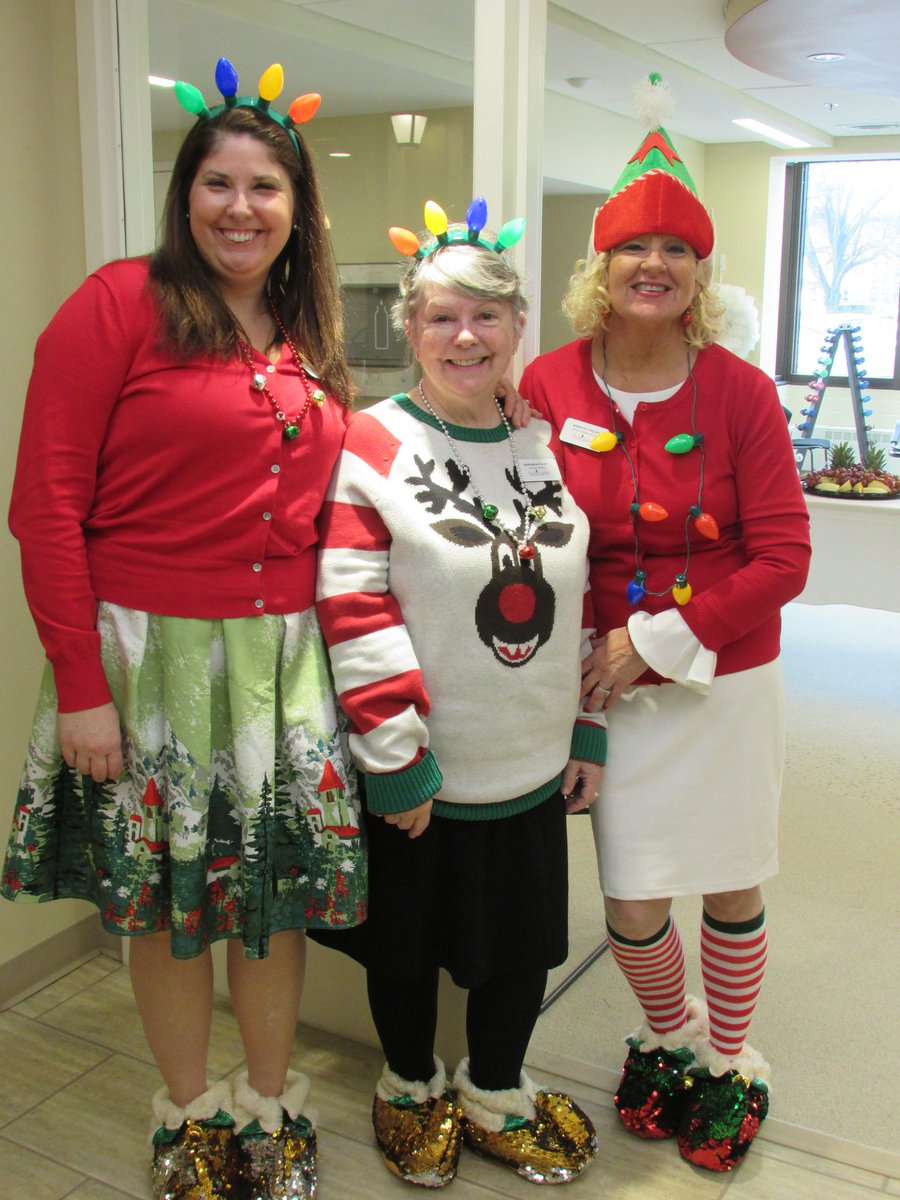 DanforthPark's tweet image. The Park Danforth Residents recently hosted friends and family at our signature "Holiday Dining Event",  Thanks to all who contributed to such a magical evening. #holidays #Portland #celebrate