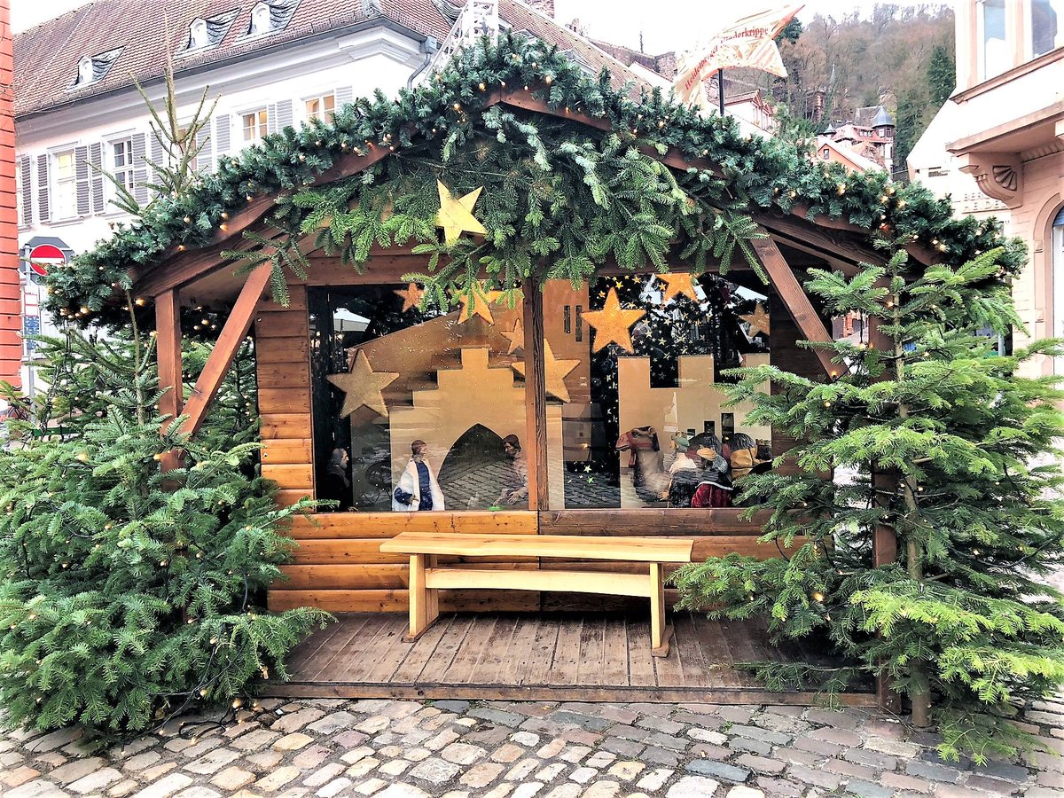 theworldspaces's tweet photo. Christmas Magic is Silent.  You don’t Hear it.  You Feel it.  You Know it. You Believe it.#heidelberg #germany #christmasmarket #gluhwein #Christmas #ChristmasSpirit #ChristmasFun #ChristmasMagic #ChristmasIsComing #Weihnachtsmarkt #worldspaces https://t.co/cq2SOS889Y
