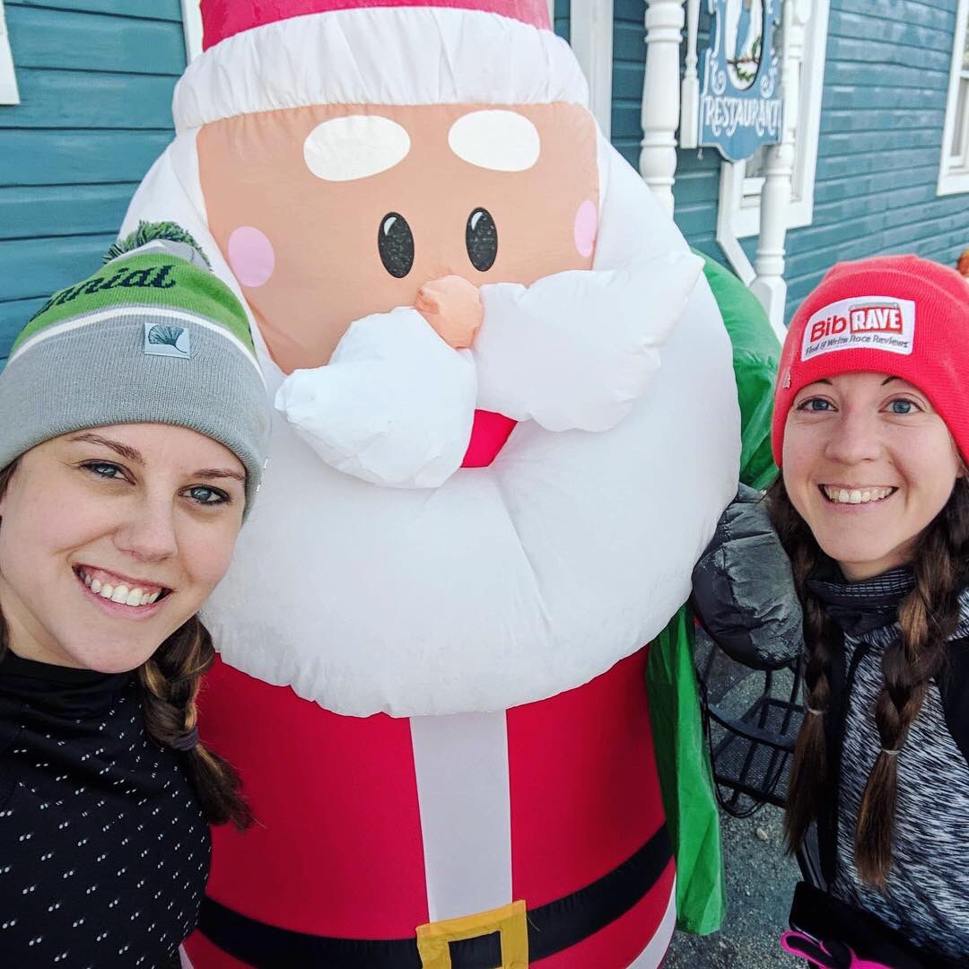 medvm07's tweet image. Just over 2 Christmas Eve miles running through Kimmswick with one of my best friends?! Sounds pretty great to me!!! So many photo ops 🤣🎄🎅🏻🐢
#sarahmariedesignstudio #smds #41daysofawesome #bibravepro #christmaseve #merrychristmas #archcityrunclub #acrc #jcrc #runstl #bibchat