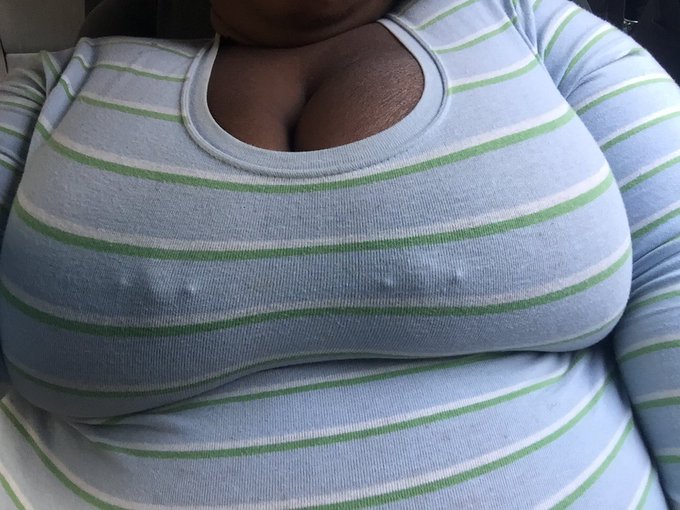 I wonder if I can reach 2,019 followers by New Years!!! https://t.co/o70Nq5Bx5N<a href="/tag/nobra"class="tags"><span>#nobra</span></a>