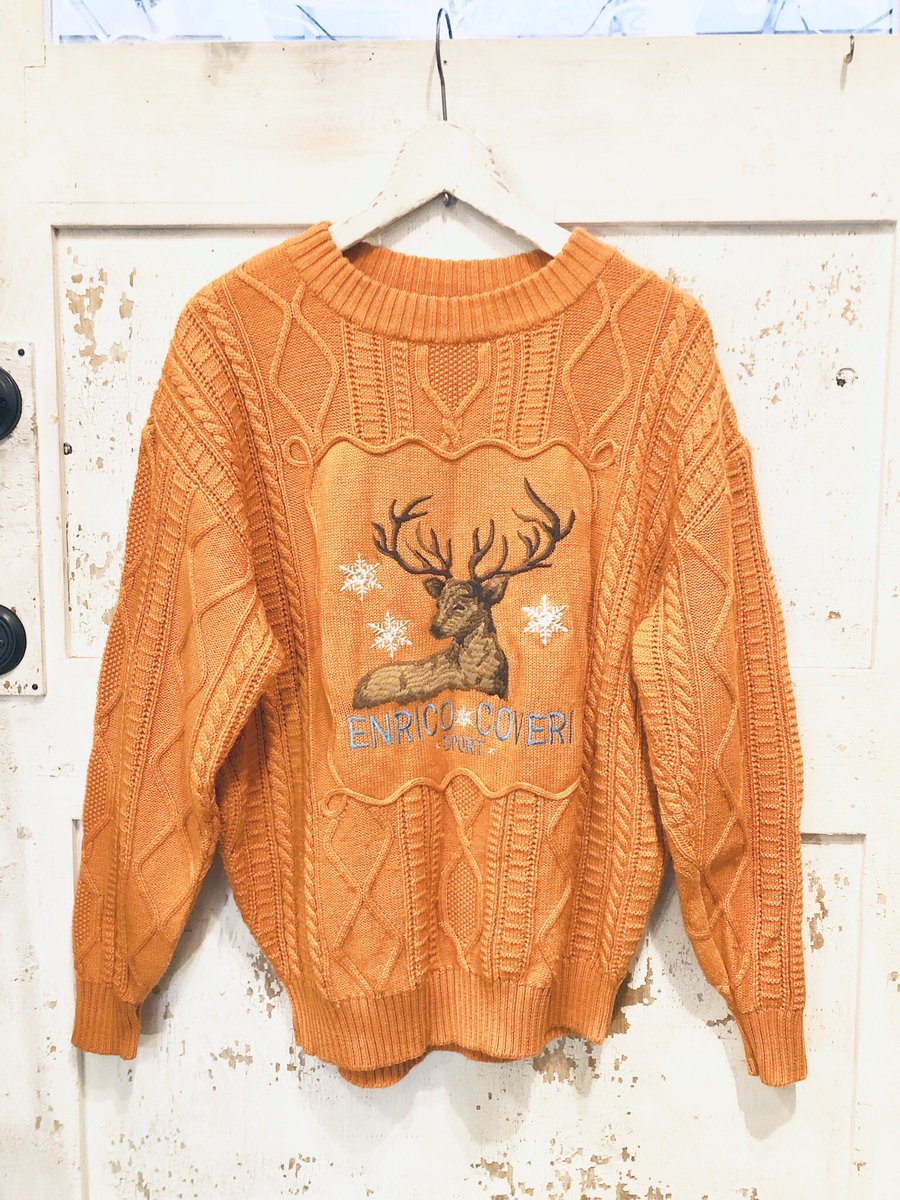 アグリークリスマスセーター