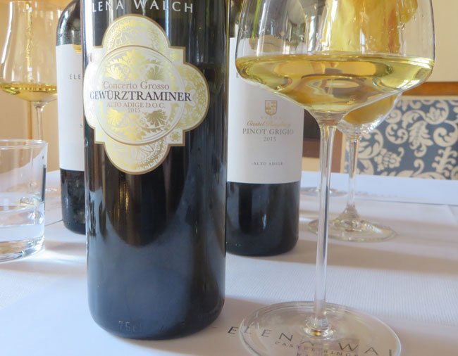 Bluarte1's tweet photo. #Wine #Südtirol #Wein #AltoAdige #eccellenti #vini #Sauvignon #CastelRingberg #Gewurztraminer #ElenaWalch https://t.co/3PhRW5ob1Z
