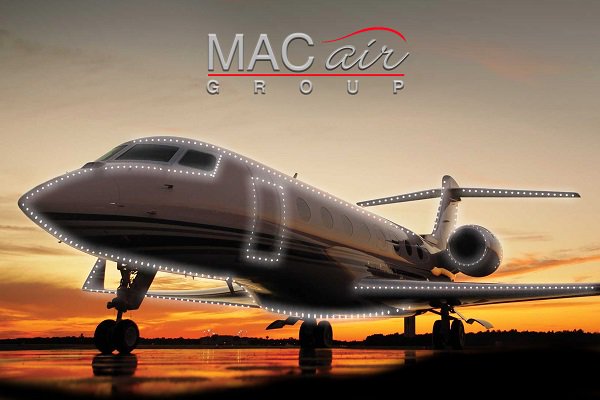 Macairgroup's tweet photo. May your holidays be filled wh happiness, health, good cheer & the warmth of family & friends. All of us at MAC Air Group wish each of you a joyous & festive holiday season.#aviation #aviationlovers #pilots #jetsettering #aviationowner #bizav #travel #flymacjets @portlandjetport https://t.co/O1vQYQwJkE