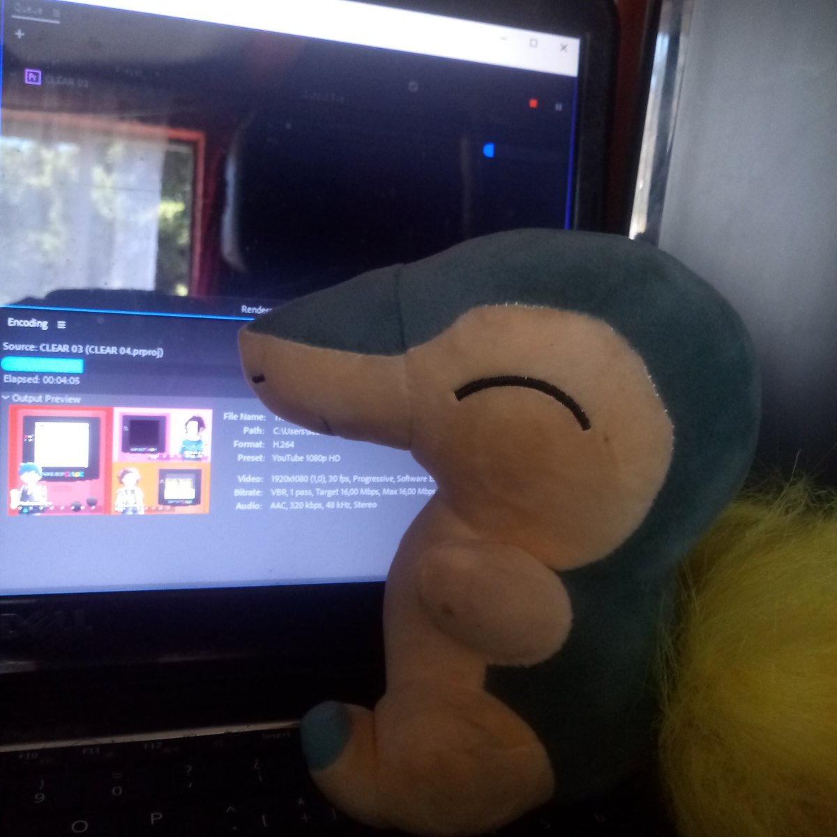 sebascontre's tweet photo. Aqui con Cyndaquil vigilando el renderizado del #TriLoco de la semana. https://t.co/dv202pQpXF