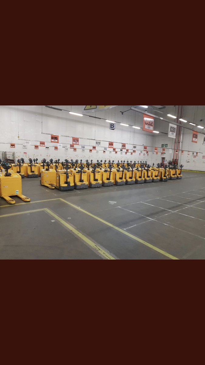 Tour complete. What a week. Beyond proud of an incredible team who have moved mountains this year. Thank you to every single colleague in our depots who have made the plans a reality. All heroes. Merry Christmas 🎄🎄🎄🎄