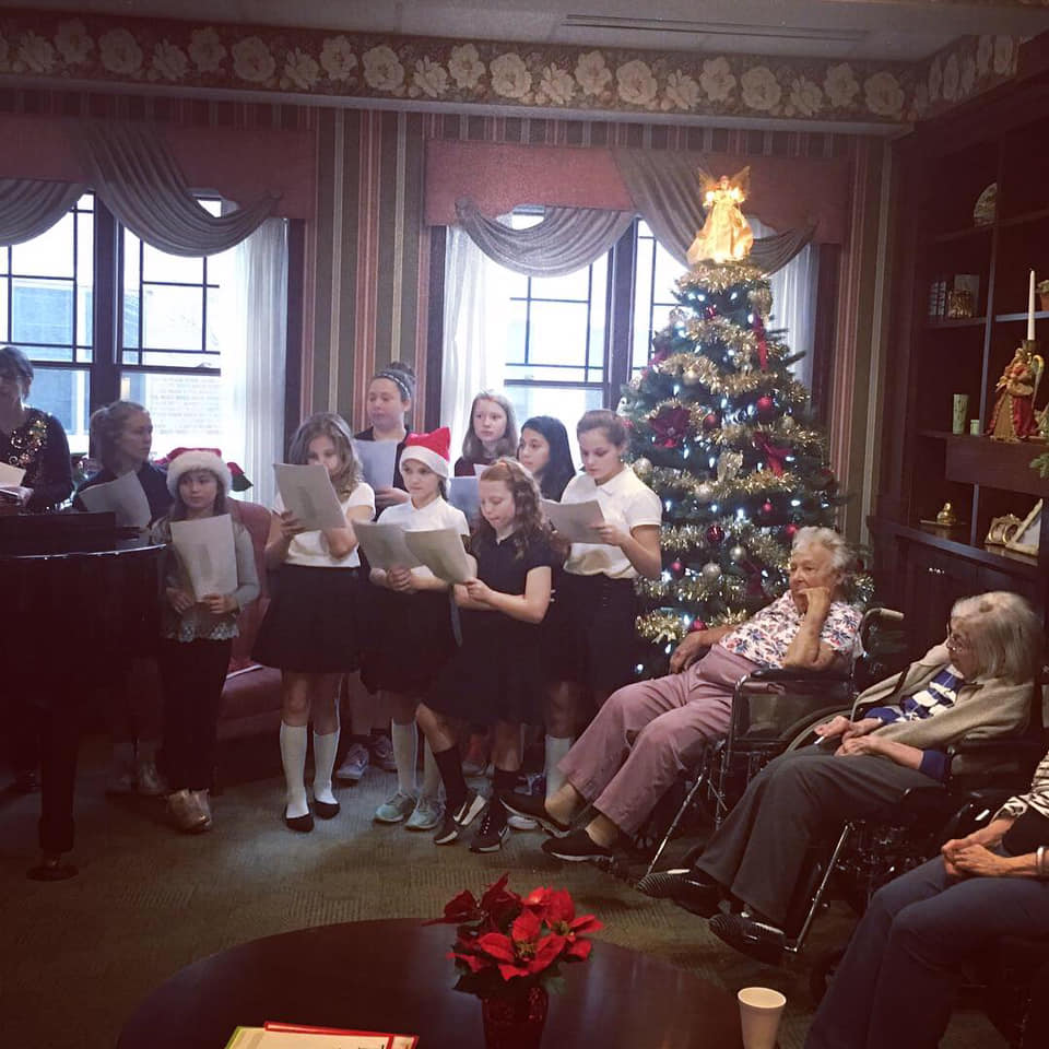 Students, staff, parents, and School Board member Pat Herweg participated in a Christmas carol 🎄🎵 sing-along with residents of Elderwood. It was a wonderful experience for everyone! Great job Ss. Peter and Paul School.
