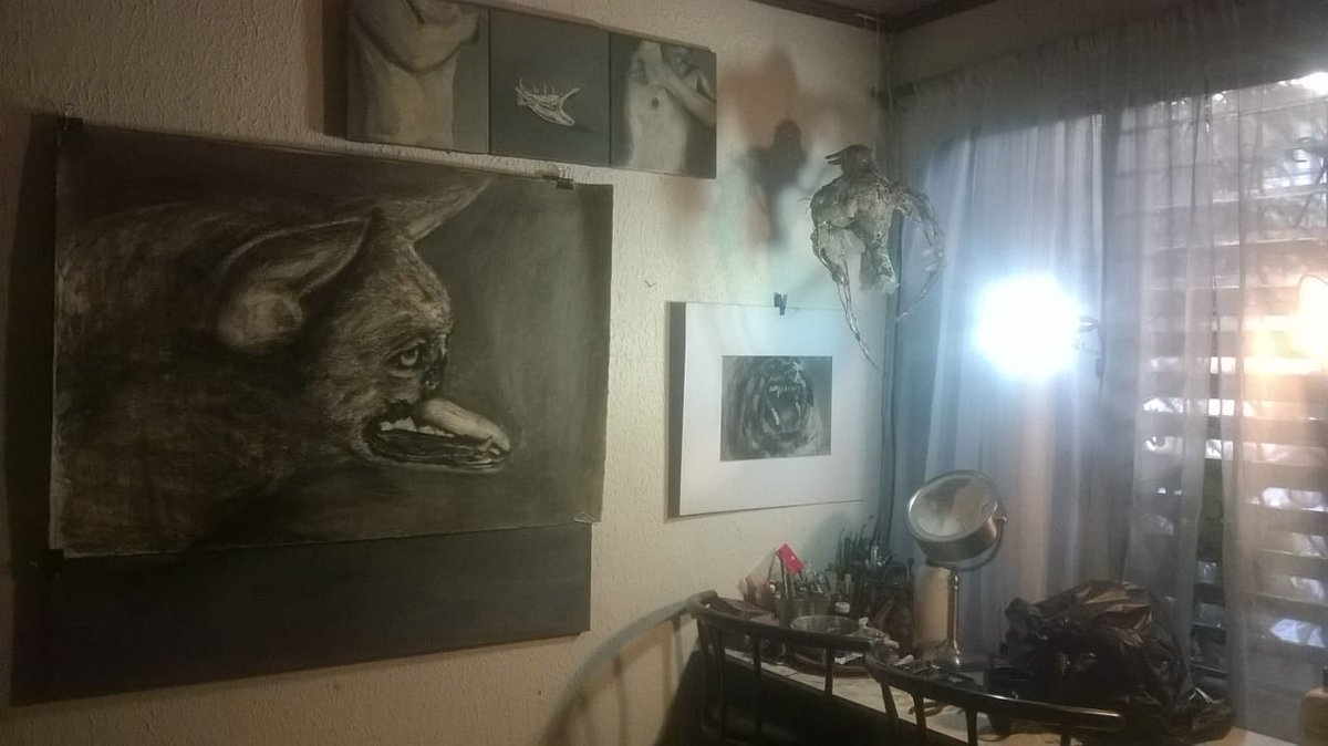 _Jose_Castillo_'s tweet photo. Mi pequeño estudio! https://t.co/hydPxU1Aqq