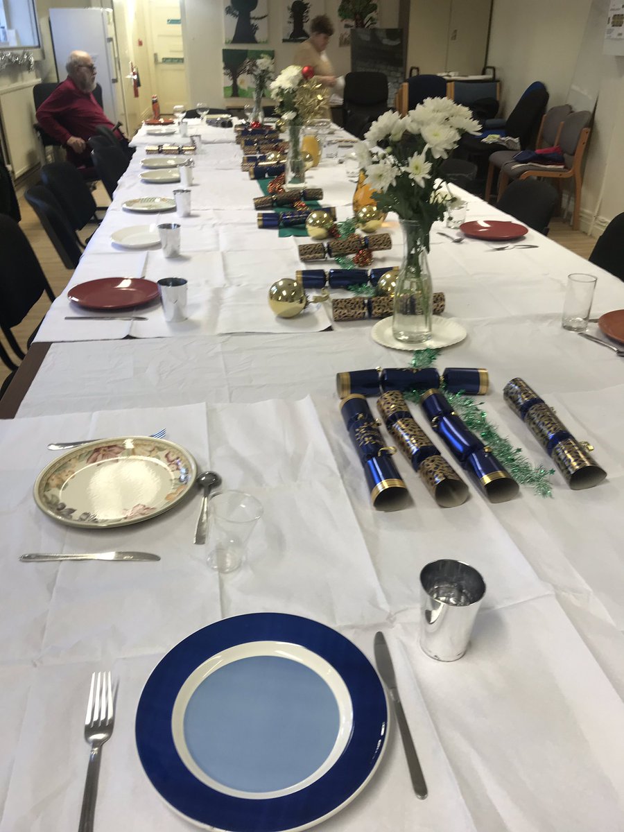 ThePlaceM14's tweet photo. Christmas Eve meal @ThePlaceM14 always a warm welcome and a hot meal - merry Christmas everyone @MancLibraries @MCCFallowfield @msgracefh @SmCreditUnion @HMHCcg @FoodbankSocial @macinnes_neil @LMrabty @FofM14 @AliRIlyas https://t.co/fC0J7bLjq5