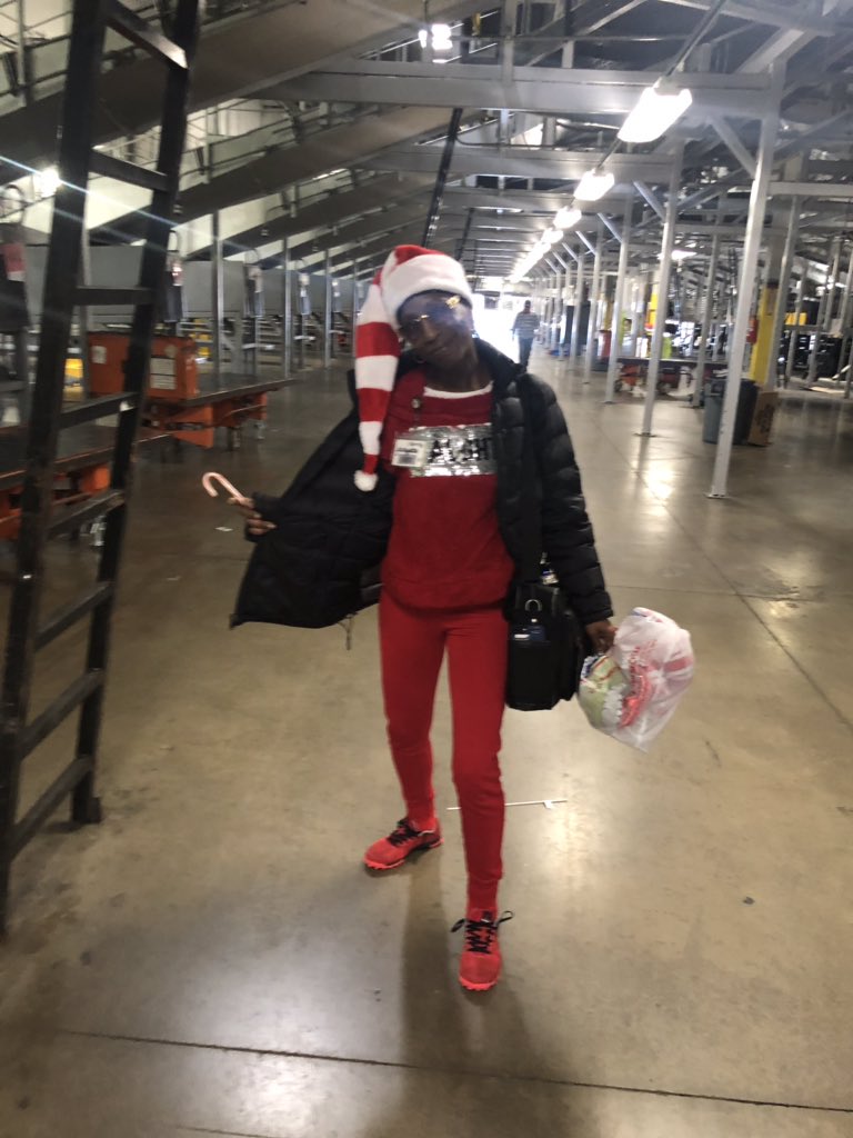 McKinney keeping in the spirit! <a href="/hill_deryl/">Deryl Hill</a> <a href="/RedRiverUPSers/">Red River UPSers</a> <a href="/UPS/">UPS</a>