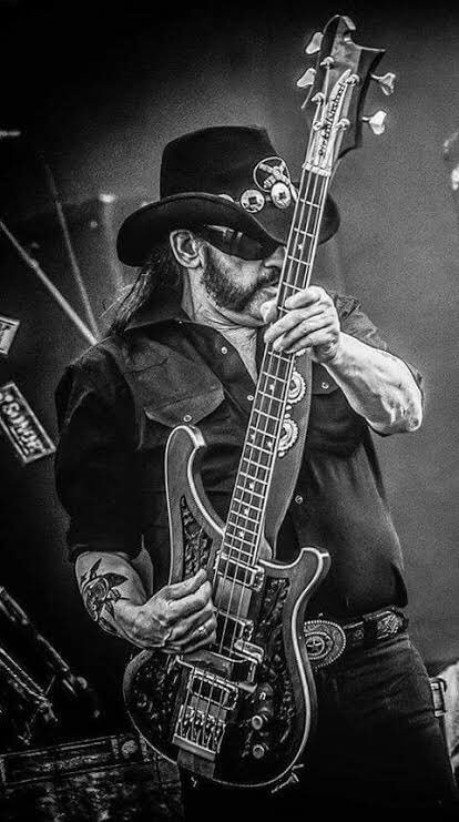 Happy birthday Lemmy Kilmister. We miss you. 