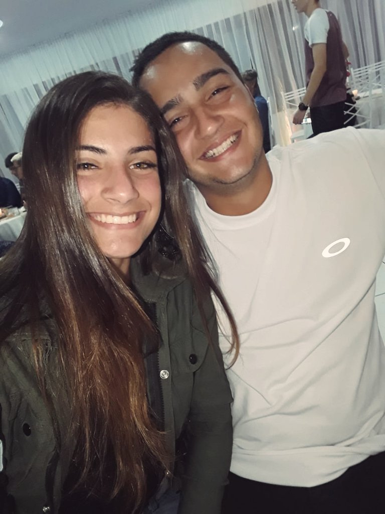 DiogoRebello3's tweet photo. Apesar de você ser chata p krlh! Eu ainda te amo https://t.co/4ay21dhjpf