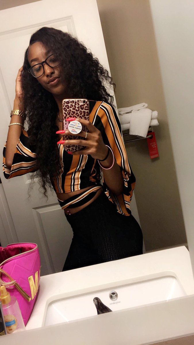 imprettymuchzae's tweet photo. #2018Top4 https://t.co/BlKJxTItyI