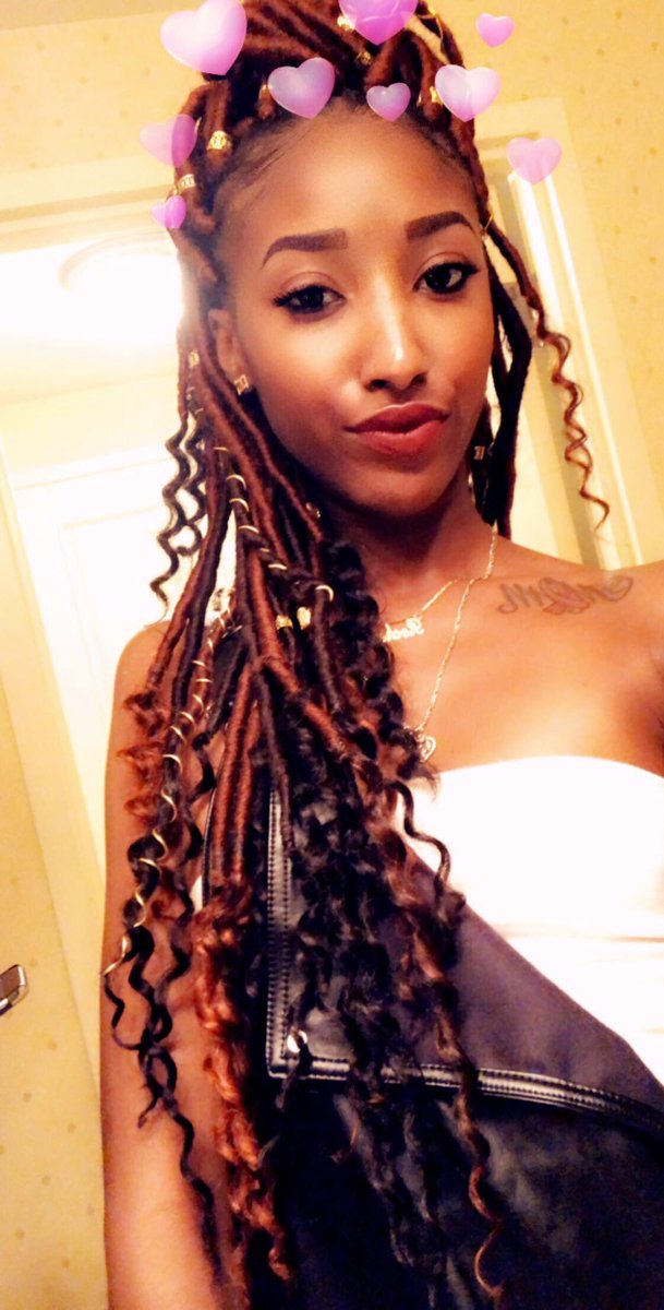 imprettymuchzae's tweet photo. #2018Top4 https://t.co/BlKJxTItyI