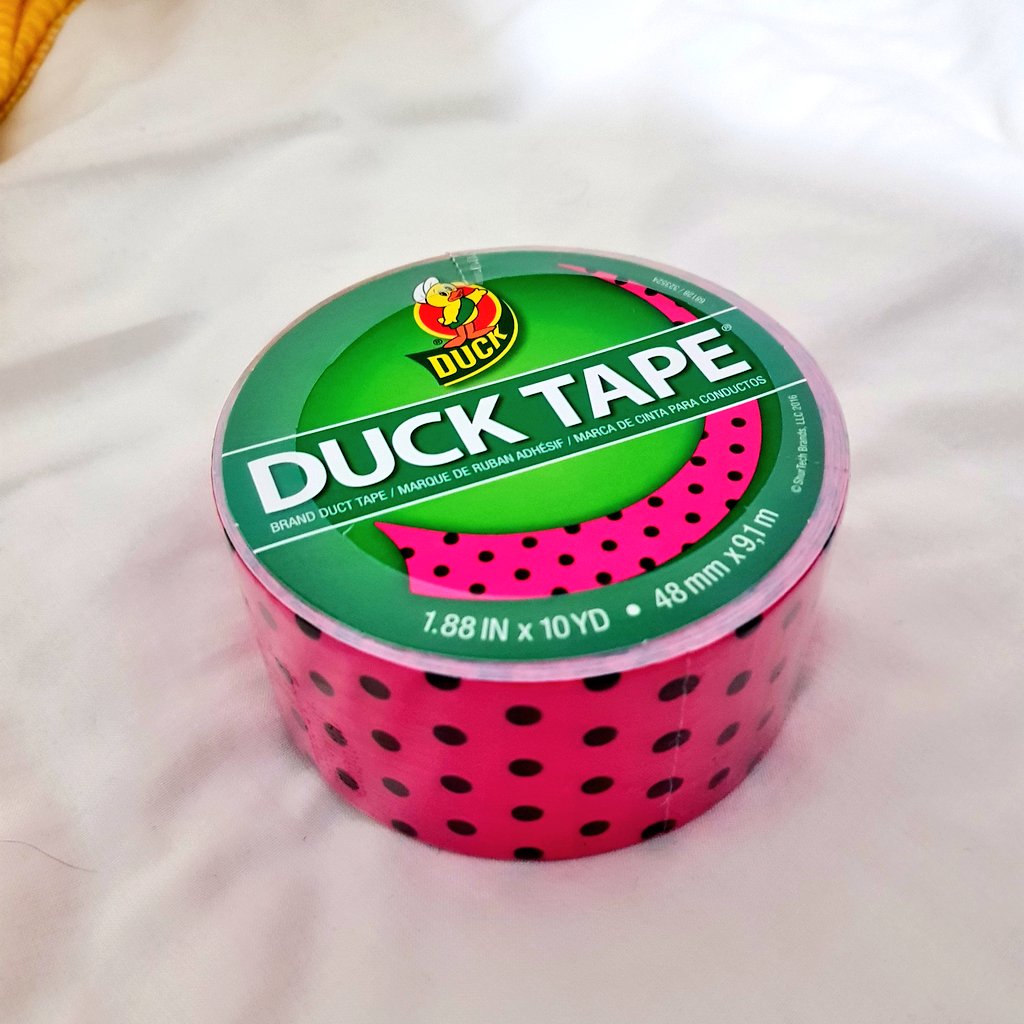 ScanningScience's tweet photo. #Pixel matching and #photogrametic models are helped a lot via repeating patterns. Most people use black/white checker-board.. but not me.. #luminous pink and black dots special order #ducktape merry Christmas me! https://t.co/kBg8I4MYC2