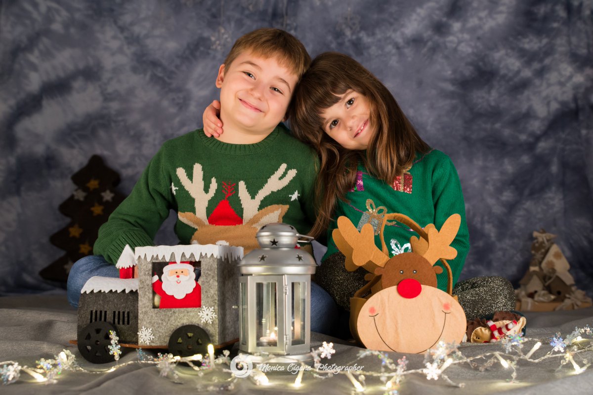 moni_web's tweet image. Che cosa è il Natale? 
E' tenerezza per il passato, 
coraggio per il presente, 
speranza per il futuro. 
Si tratta del desiderio ardente che ogni tazza possa traboccare di benedizioni ricche ed eterne, e che ogni percorso possa portare alla pace.
(Agnes M. Pahro)
#christmas #xmas