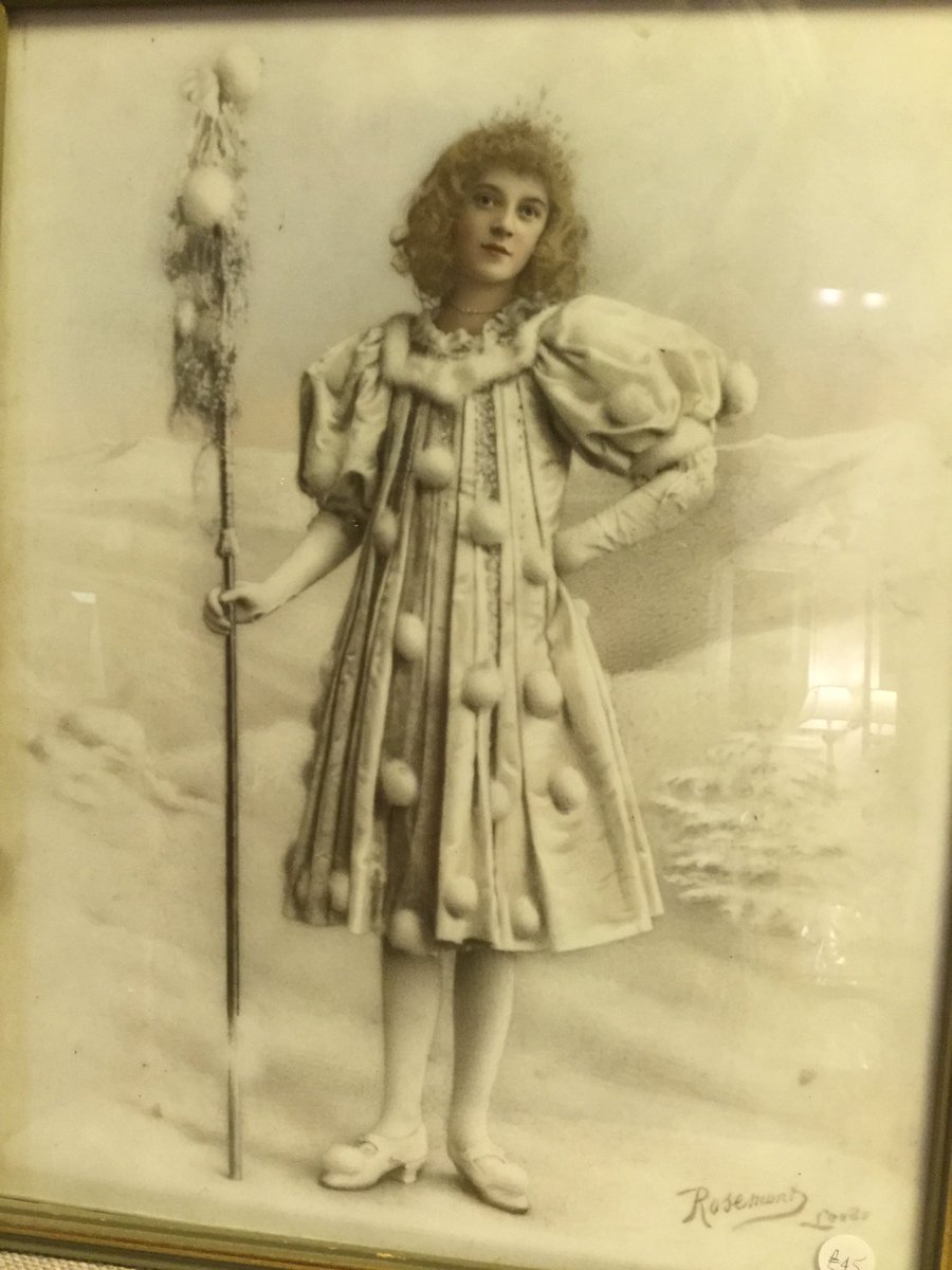 diggerandmojo's tweet image. When you hang about all day in a (quiet) shop waiting for the lucky winning voucher customer whose husband says she’ll be in during the afternoon