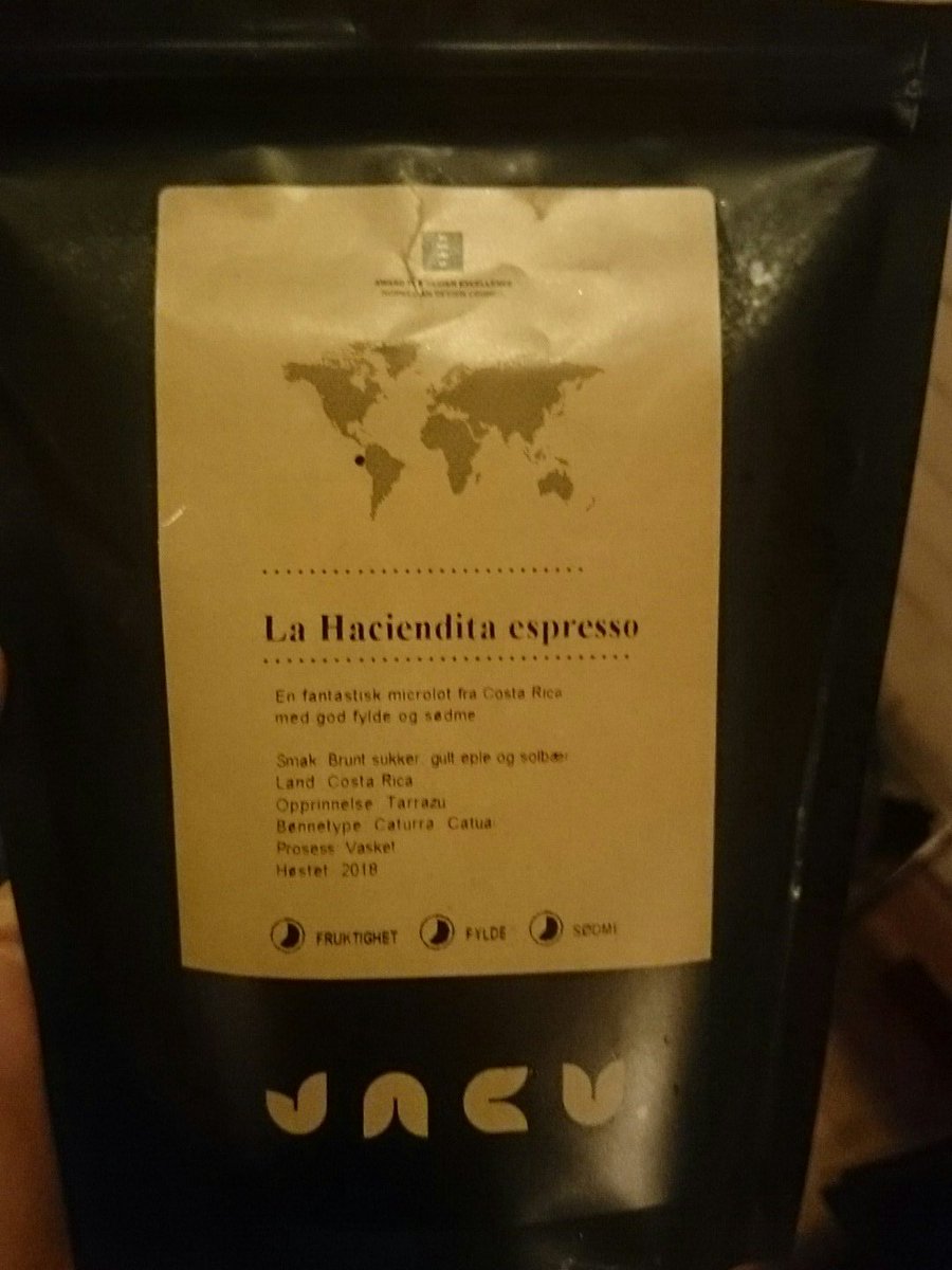 PeterAStivang's tweet photo. Denne var så god som den kan bli! #jacu #SørAmerika #CostaRica #microlot #caturracatua #jacucoffeeroastery #lahacienditaespresso #kaffe #Ålesund #Aalesund #brostein https://t.co/dDsVwhgY4Q